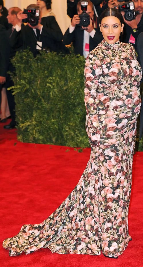 Kim-Kardashian-s-Met-Gala-Looks-Through-the-Years-523