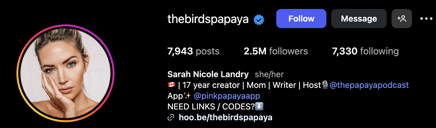 Sarah Nicole Landry _ IG profile @thebirdspapaya